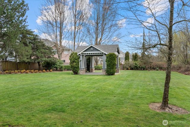 18609 173rd Way SE, Renton, WA 98058
