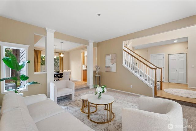 18609 173rd Way SE, Renton, WA 98058