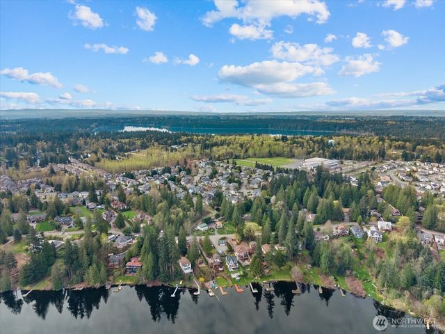 18609 173rd Way SE, Renton, WA 98058