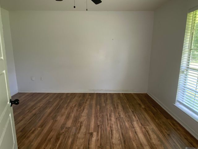 1771 N Woodcrest Ave, Denham Springs, LA 70726