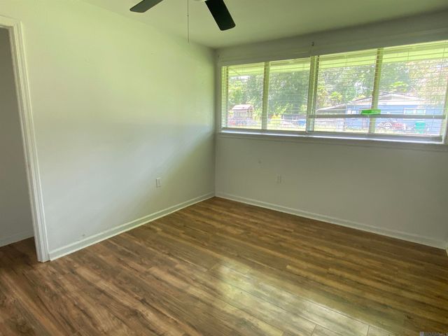 1771 N Woodcrest Ave, Denham Springs, LA 70726