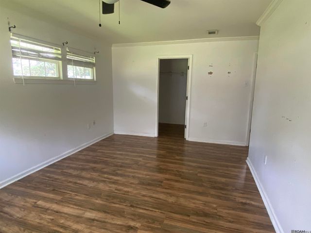 1771 N Woodcrest Ave, Denham Springs, LA 70726