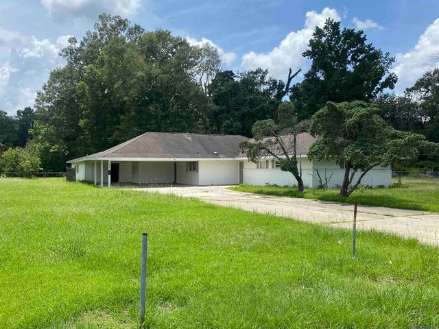 1771 N Woodcrest Ave, Denham Springs, LA 70726