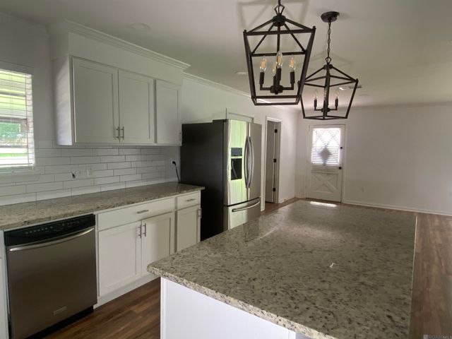 1771 N Woodcrest Ave, Denham Springs, LA 70726