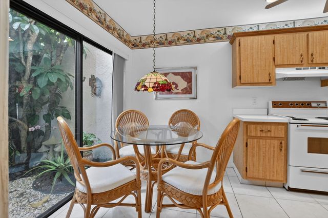 8045 Eastlake Drive E, Boca Raton, FL 33433