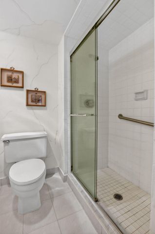 8045 Eastlake Drive E, Boca Raton, FL 33433