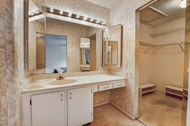 8045 Eastlake Drive E, Boca Raton, FL 33433