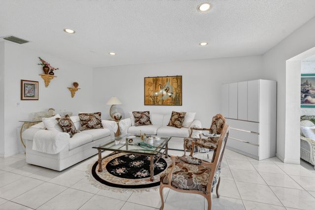 8045 Eastlake Drive E, Boca Raton, FL 33433