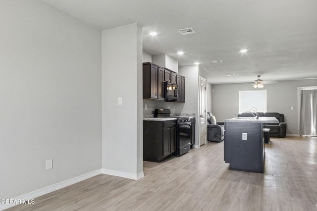 14368 Star Cactus Avenue, Horizon City, TX 79928