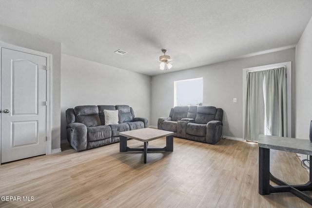 14368 Star Cactus Avenue, Horizon City, TX 79928