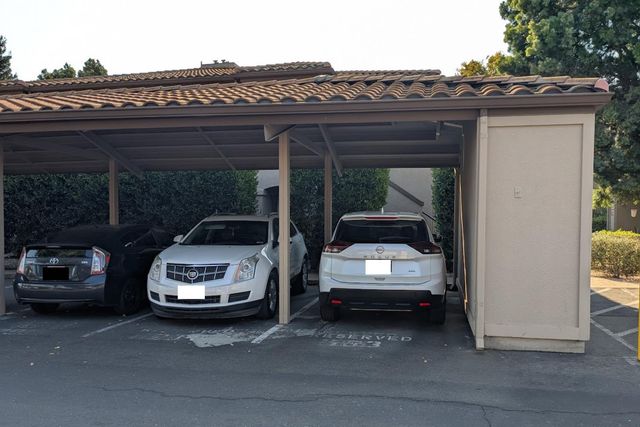 4200 E Commerce Way #1011, Sacramento, CA 95834