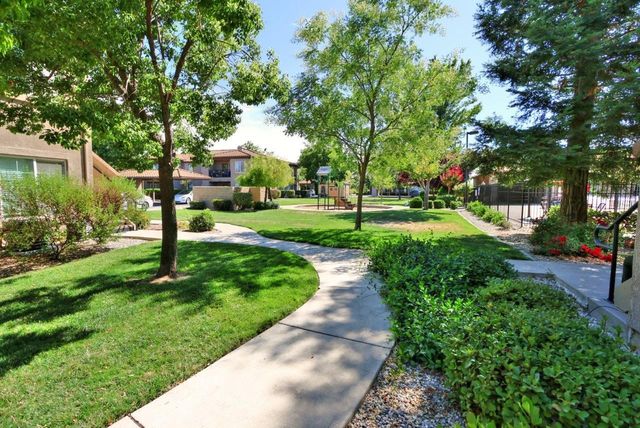 4200 E Commerce Way #1011, Sacramento, CA 95834