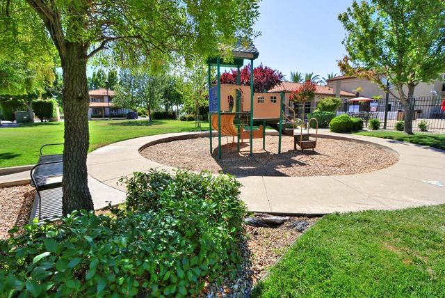 4200 E Commerce Way #1011, Sacramento, CA 95834