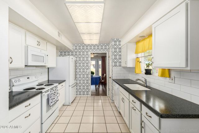 14625 N BOSWELL Boulevard, Sun City, AZ 85351