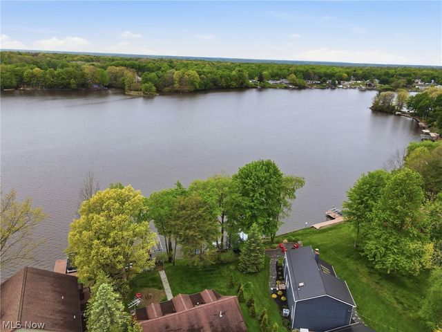 1537 Lake Crest Drive, Roaming Shores, OH 44084