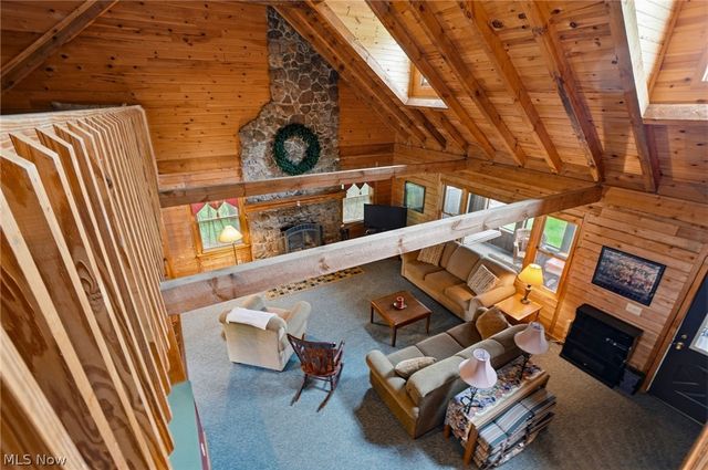 1537 Lake Crest Drive, Roaming Shores, OH 44084