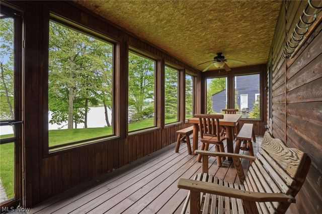1537 Lake Crest Drive, Roaming Shores, OH 44084