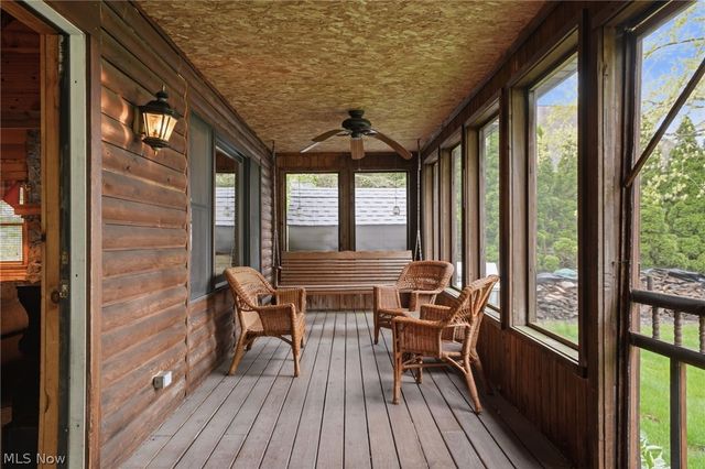 1537 Lake Crest Drive, Roaming Shores, OH 44084