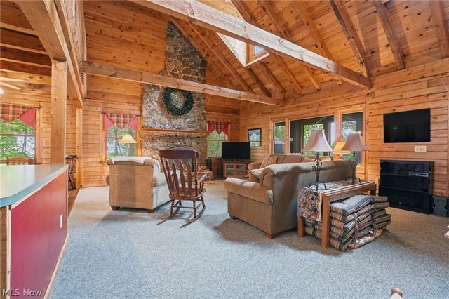 1537 Lake Crest Drive, Roaming Shores, OH 44084