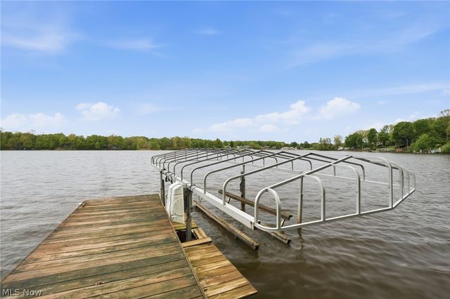 1537 Lake Crest Drive, Roaming Shores, OH 44084