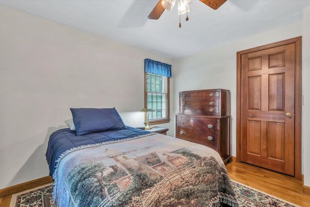 25 Wiley Post Lane, Falmouth, MA 02536