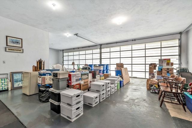 25 Wiley Post Lane, Falmouth, MA 02536