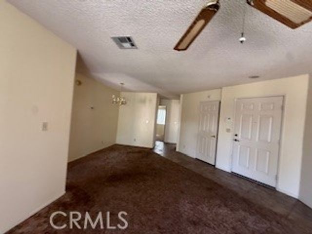 19218 Elm Drive, Apple Valley, CA 92308