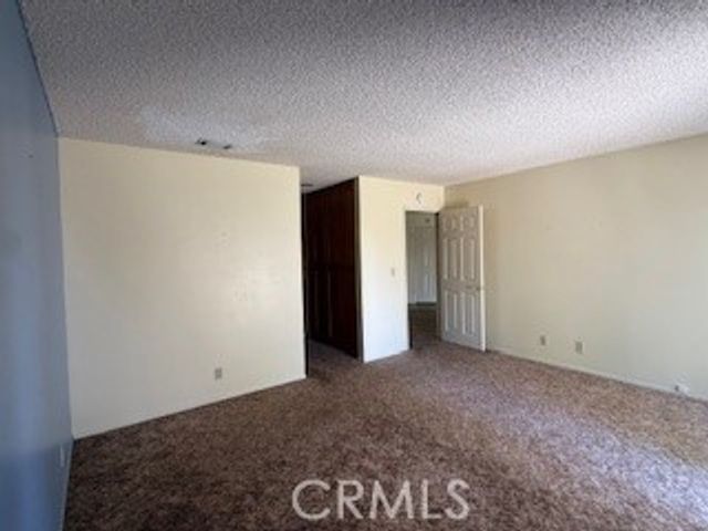 19218 Elm Drive, Apple Valley, CA 92308