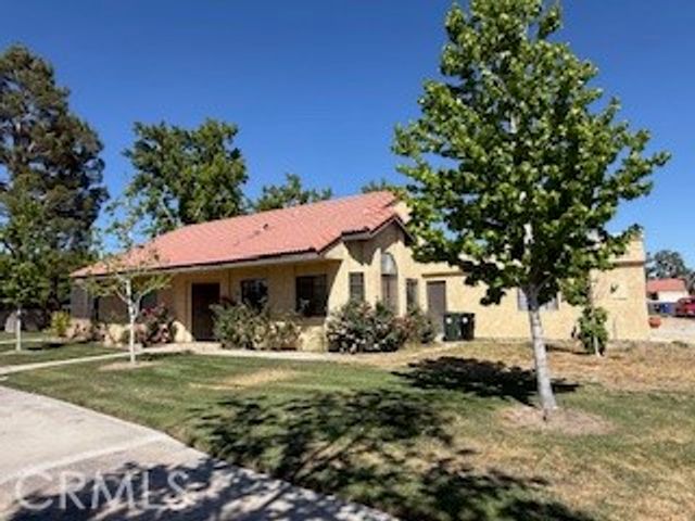 19218 Elm Drive, Apple Valley, CA 92308