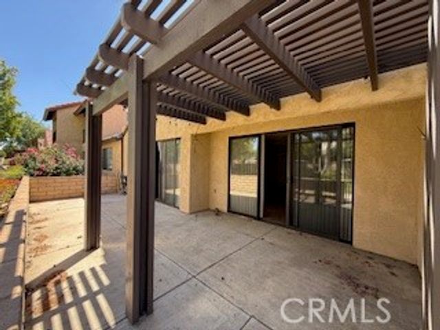 19218 Elm Drive, Apple Valley, CA 92308