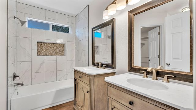 7823 Desert Springs Court SW, Albuquerque, NM 87121