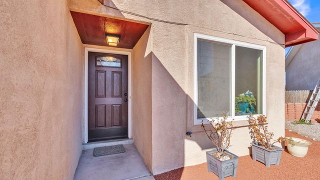 7823 Desert Springs Court SW, Albuquerque, NM 87121