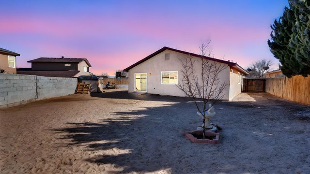 7823 Desert Springs Court SW, Albuquerque, NM 87121