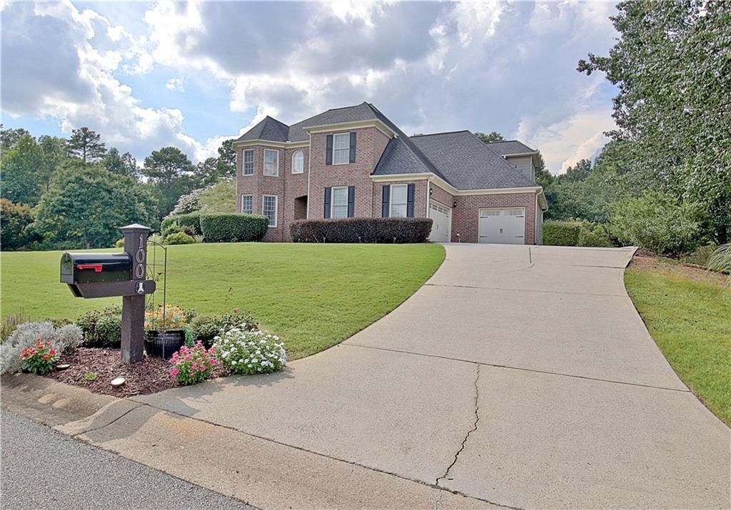 100 Grouse, Fayetteville, GA 30215