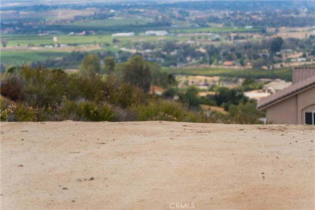 1 Gray Squirrel, Temecula, CA 92592