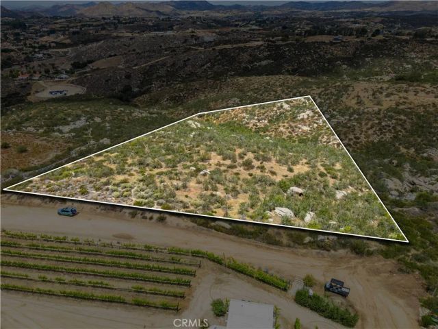 1 Gray Squirrel, Temecula, CA 92592