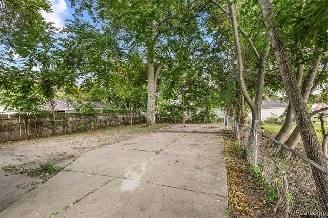 16110 Patton Street, Detroit, MI 48219