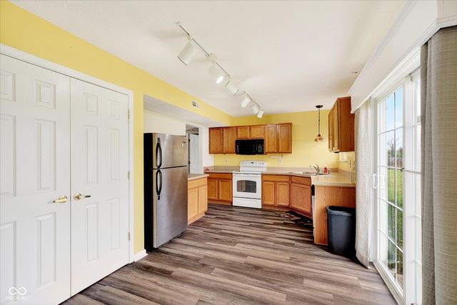 2428 Foxtail Drive, Plainfield, IN 46168