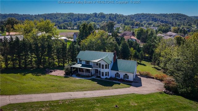 3 Charlo Acres Drive, Hurricane, WV 25526