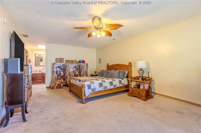 3 Charlo Acres Drive, Hurricane, WV 25526