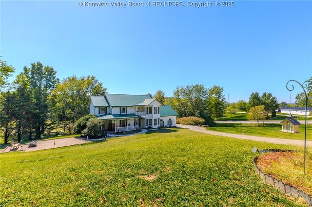 3 Charlo Acres Drive, Hurricane, WV 25526