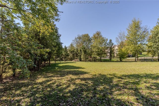 3 Charlo Acres Drive, Hurricane, WV 25526