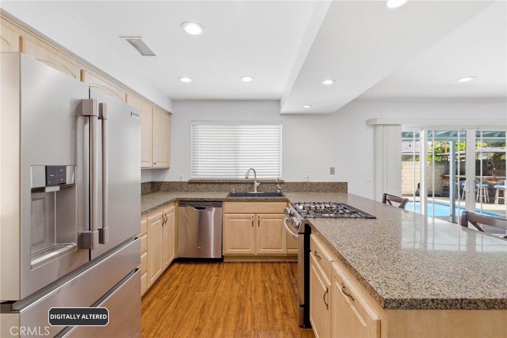 Image 10 of property listing at 1935 W Chanticleer, Anaheim, CA 92804