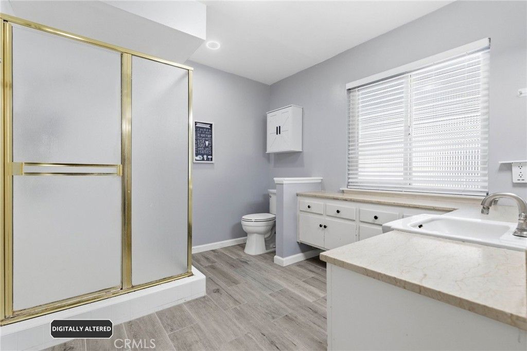 Image 16 of property listing at 1935 W Chanticleer, Anaheim, CA 92804