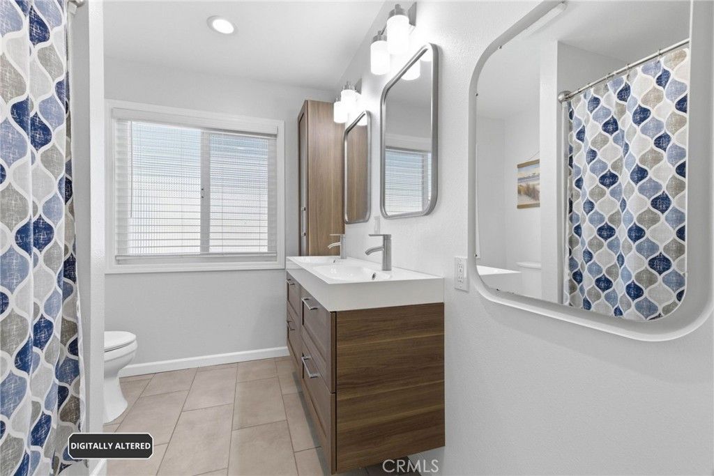 Image 21 of property listing at 1935 W Chanticleer, Anaheim, CA 92804