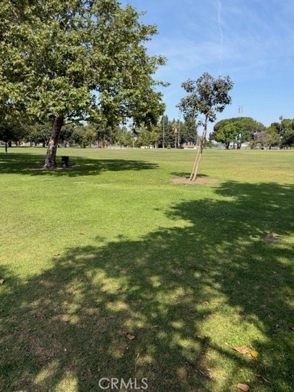 Image 32 of property listing at 1935 W Chanticleer, Anaheim, CA 92804