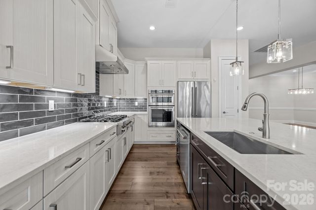 45528 Misty Bluff Drive, Charlotte, NC 28278