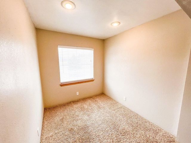 1654 Northport Flat Creek Rd, Kettle Falls, WA 99114
