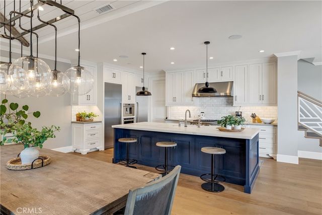 715 2nd, Hermosa Beach, CA 90254