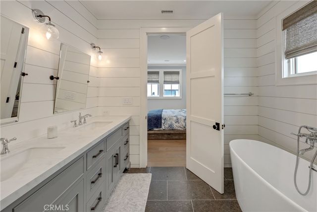 715 2nd, Hermosa Beach, CA 90254
